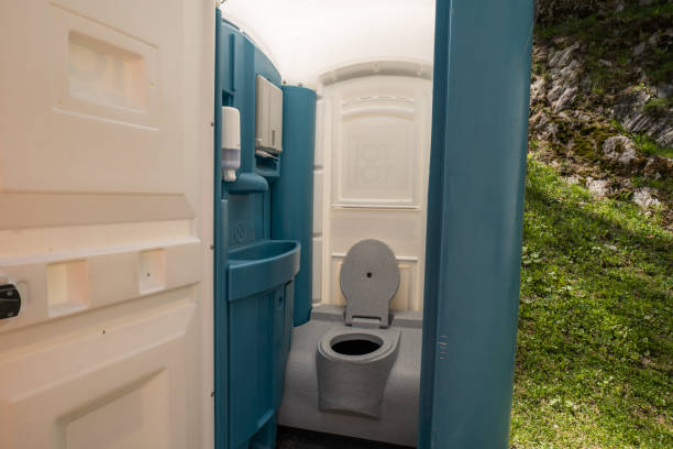 Best Best portable toilet rental  in Veedersburg, IN